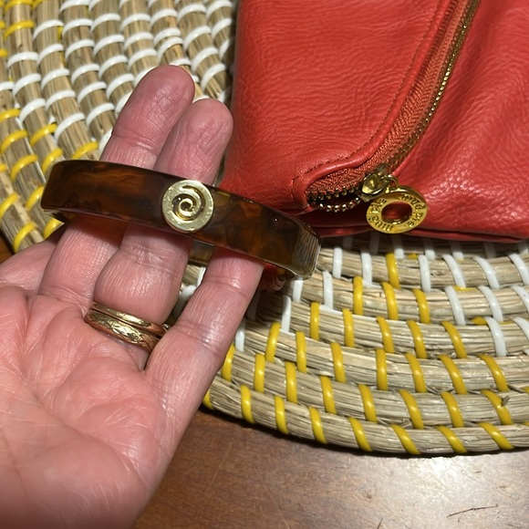 Red bracelet clutch - Picture 2 of 6